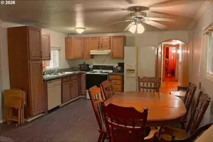 4900 Royal Ave, Eugene, OR 97402 - Photo 8