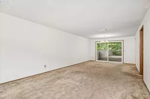 2295 Ridgeway Dr, Eugene, OR 97401 - Photo 10
