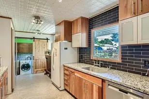 2442 SE 190th Ave, Portland, OR 97233 - Photo 6