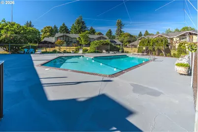 1802 NE Hogan Dr, Gresham, OR 97030 - Photo 12
