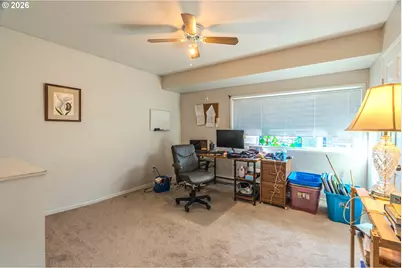 1802 NE Hogan Dr, Gresham, OR 97030 - Photo 24