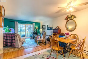 1802 NE Hogan Dr, Gresham, OR 97030 - Photo 22