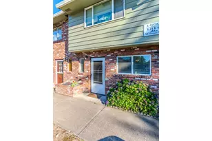 1802 NE Hogan Dr, Gresham, OR 97030 - Photo 8