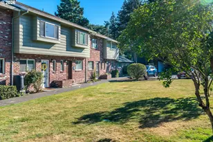 1802 NE Hogan Dr, Gresham, OR 97030 - Photo 2