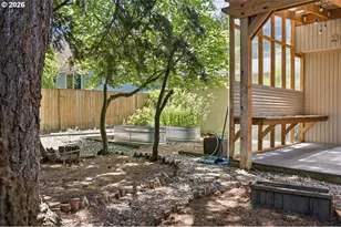 1431 NW 19th St, Gresham, OR 97030 - Photo 36