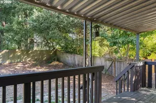 19595 SW Jaylee St, Aloha, OR 97078 - Photo 32