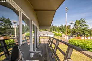 2150 Maine St, North Bend, OR 97459 - Photo 26