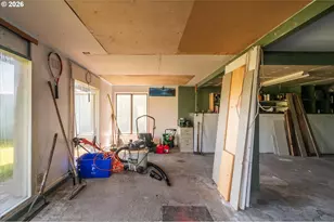 2150 Maine St, North Bend, OR 97459 - Photo 28