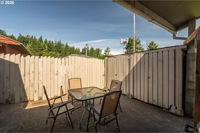 2150 Maine St, North Bend, OR 97459 - Photo 30