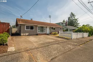 2150 Maine St, North Bend, OR 97459 - Photo 2