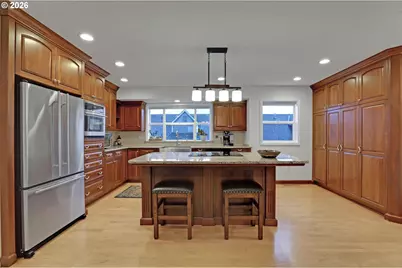 524 NE Bridgeton Rd, Portland, OR 97211 - Photo 10