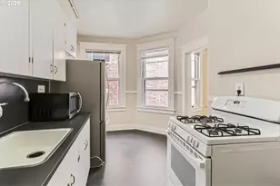 2167 SW Yamhill St, Portland, OR 97205 - Photo 16