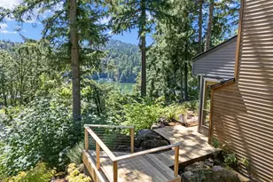 1990 Indian Trail, Lake Oswego, OR 97034 - Photo 28