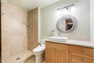 1990 Indian Trail, Lake Oswego, OR 97034 - Photo 36