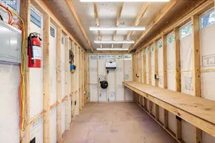 1990 Indian Trail, Lake Oswego, OR 97034 - Photo 44