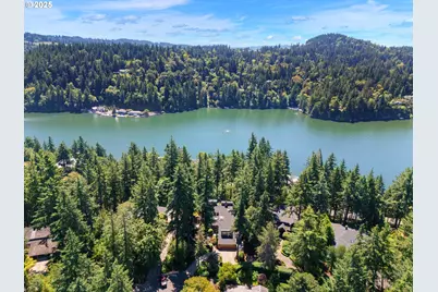 1990 Indian Trail, Lake Oswego, OR 97034 - Photo 2