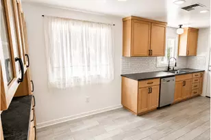 4475 Cascade Dr, Eugene, OR 97402 - Photo 8