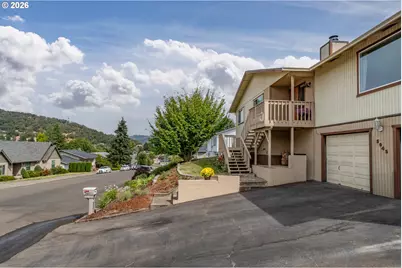 2045 NW Sunberry Dr, Roseburg, OR 97471 - Photo 26