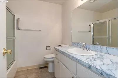 2045 NW Sunberry Dr, Roseburg, OR 97471 - Photo 16