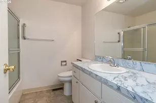 2045 NW Sunberry Dr, Roseburg, OR 97471 - Photo 16