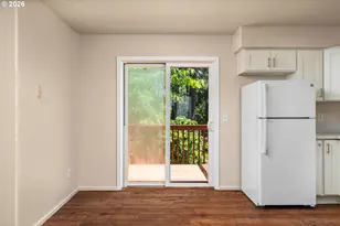 2326 SE Lee Ln, Portland, OR 97233 - Photo 10