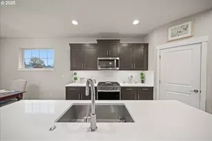 7258 SW Bay Ln, Wilsonville, OR 97070 - Photo 14