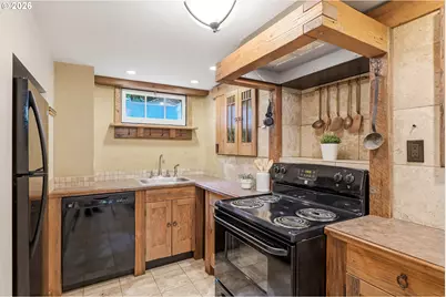 6164 SW Capitol Hwy, Portland, OR 97239 - Photo 30