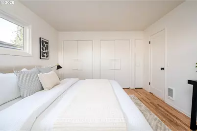 5408 NE 46th Pl, Portland, OR 97218 - Photo 10