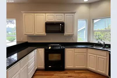 1015 Prestwick Ct, Florence, OR 97439 - Photo 14