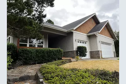 1015 Prestwick Ct, Florence, OR 97439 - Photo 2