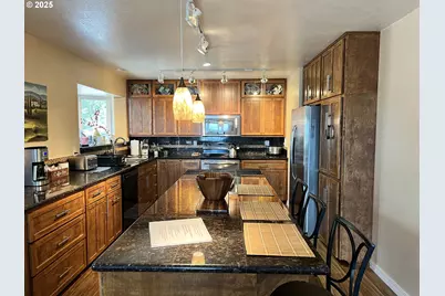 30320 Hillside Ter, Gold Beach, OR 97444 - Photo 6