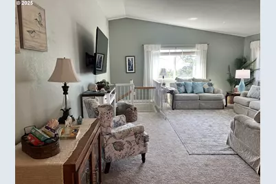 30320 Hillside Ter, Gold Beach, OR 97444 - Photo 4