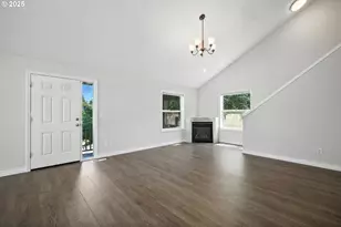 5609 SE 117th Ave, Portland, OR 97266 - Photo 8