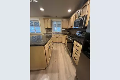 10205 NE 69th St, Vancouver, WA 98662 - Photo 6