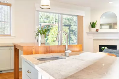 8746 SW Toma Ct, Portland, OR 97225 - Photo 22