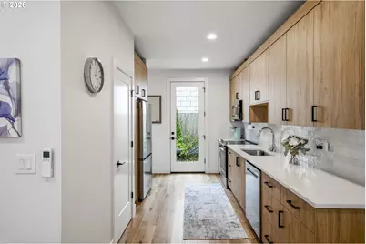 6185 N Campbell Ave, Portland, OR 97217 - Photo 12