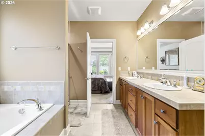 641 Troon Ave, Woodburn, OR 97071 - Photo 22
