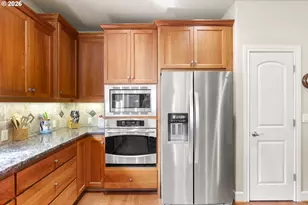 641 Troon Ave, Woodburn, OR 97071 - Photo 10