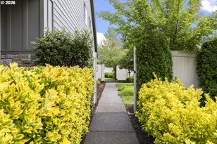 641 Troon Ave, Woodburn, OR 97071 - Photo 40