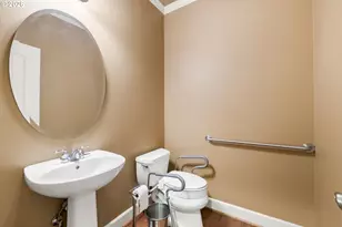 641 Troon Ave, Woodburn, OR 97071 - Photo 16