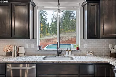 24741 Hall Rd, Cheshire, OR 97419 - Photo 14