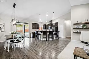 24741 Hall Rd, Cheshire, OR 97419 - Photo 8