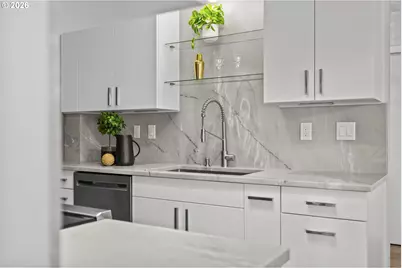 200 Burnham Rd #311, Lake Oswego, OR 97034 - Photo 18