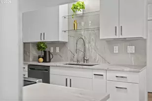 200 Burnham Rd, Lake Oswego, OR 97034 - Photo 18