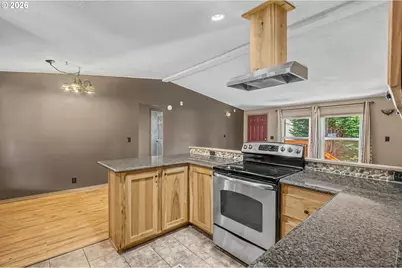 1949 SE Palmquist Rd #5, Gresham, OR 97080 - Photo 10