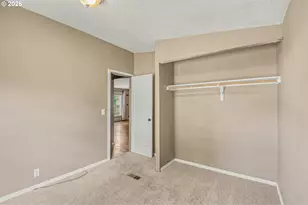 1949 SE Palmquist Rd, Gresham, OR 97080 - Photo 12