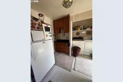 954 Commercial Ave, Coos Bay, OR 97420 - Photo 8