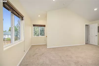 3990 Douglas Dr, Springfield, OR 97478 - Photo 12