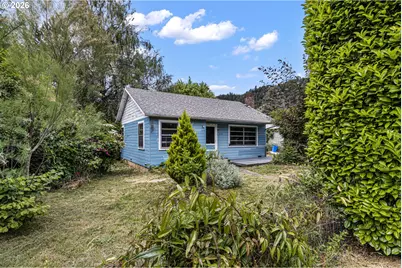 415 Date St, Drain, OR 97435 - Photo 8