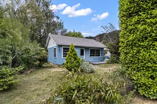 415 Date St, Drain, OR 97435 - Photo 8